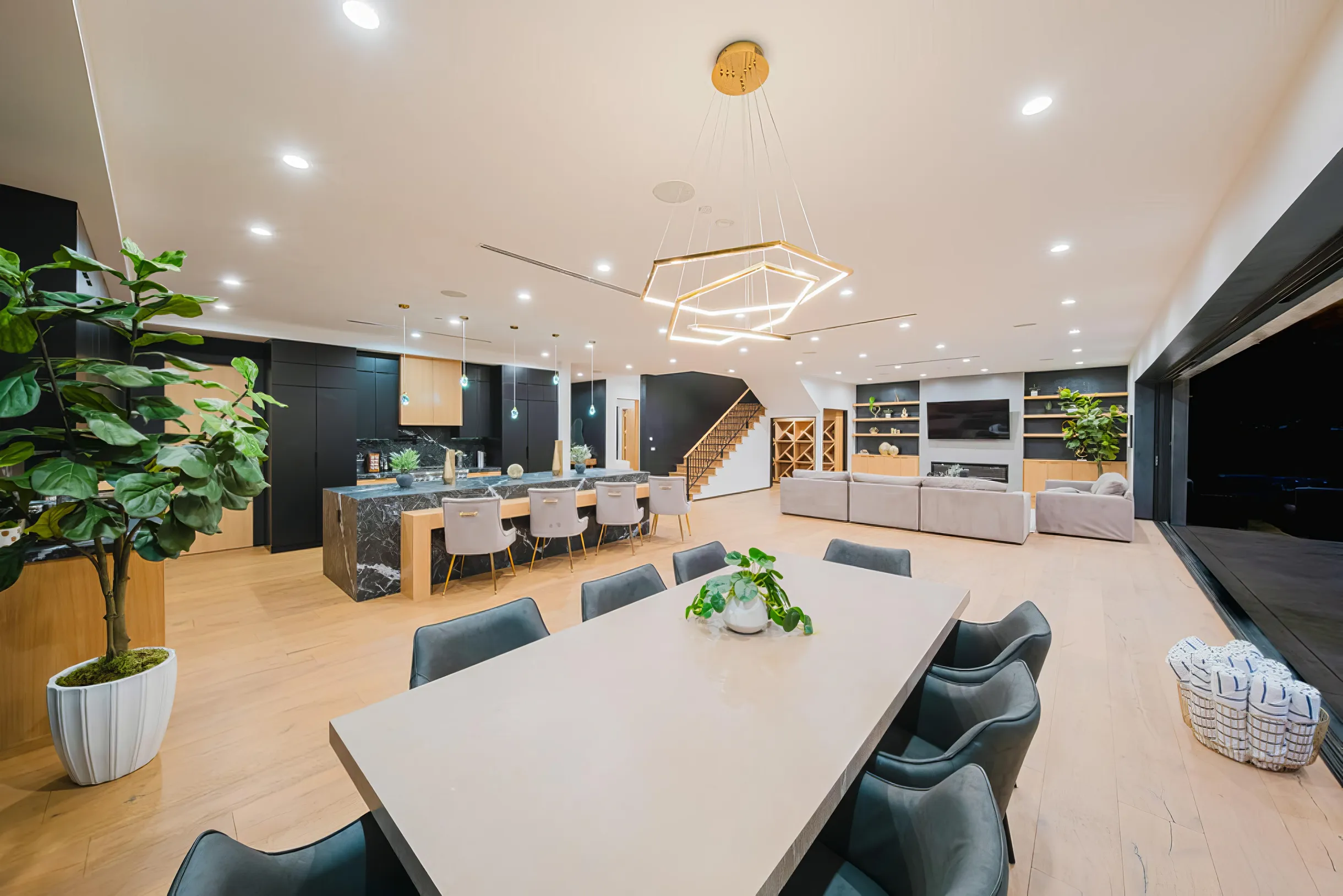 Wander Sherman Oaks Villa #20