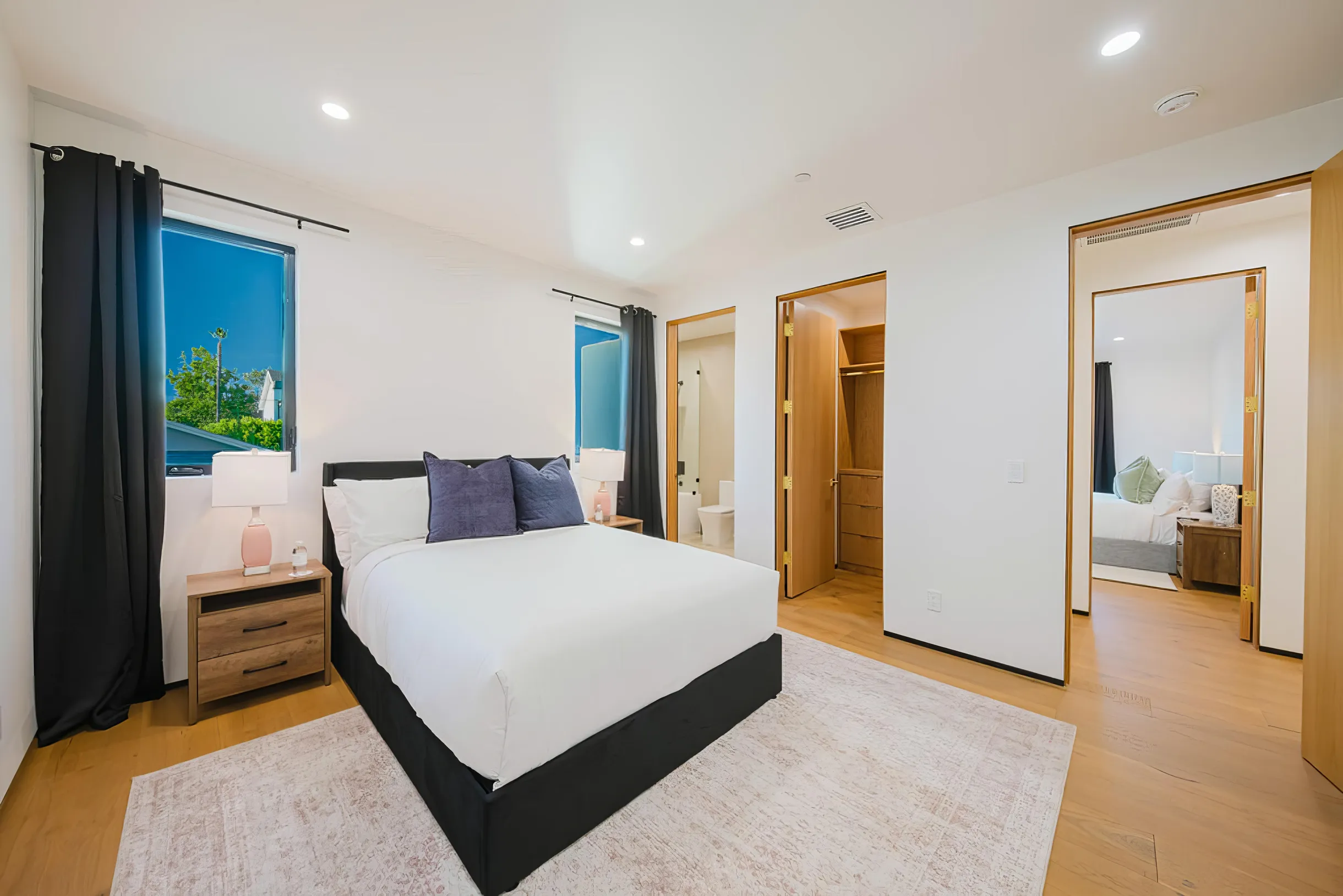 Wander Sherman Oaks Villa #24