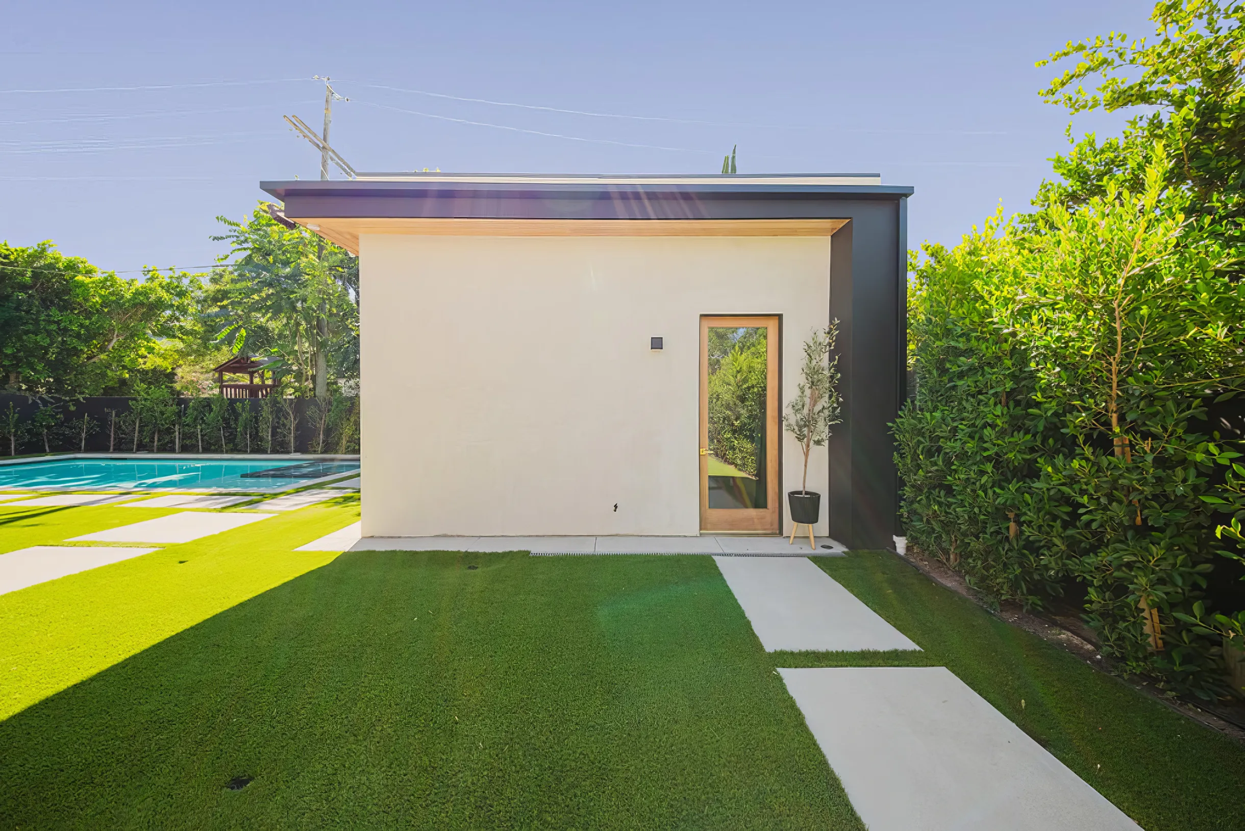 Wander Sherman Oaks Villa #30