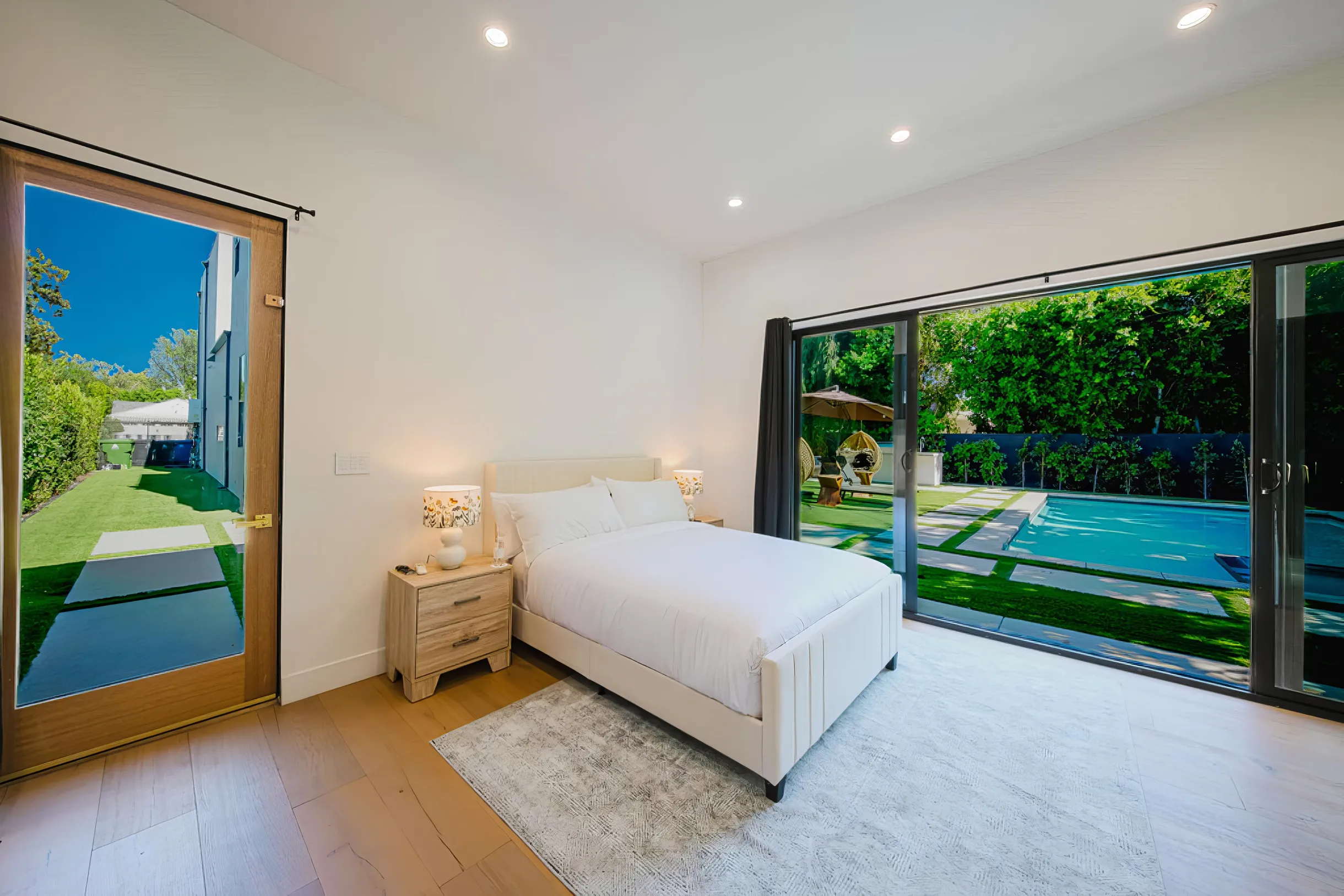 Wander Sherman Oaks Villa #35