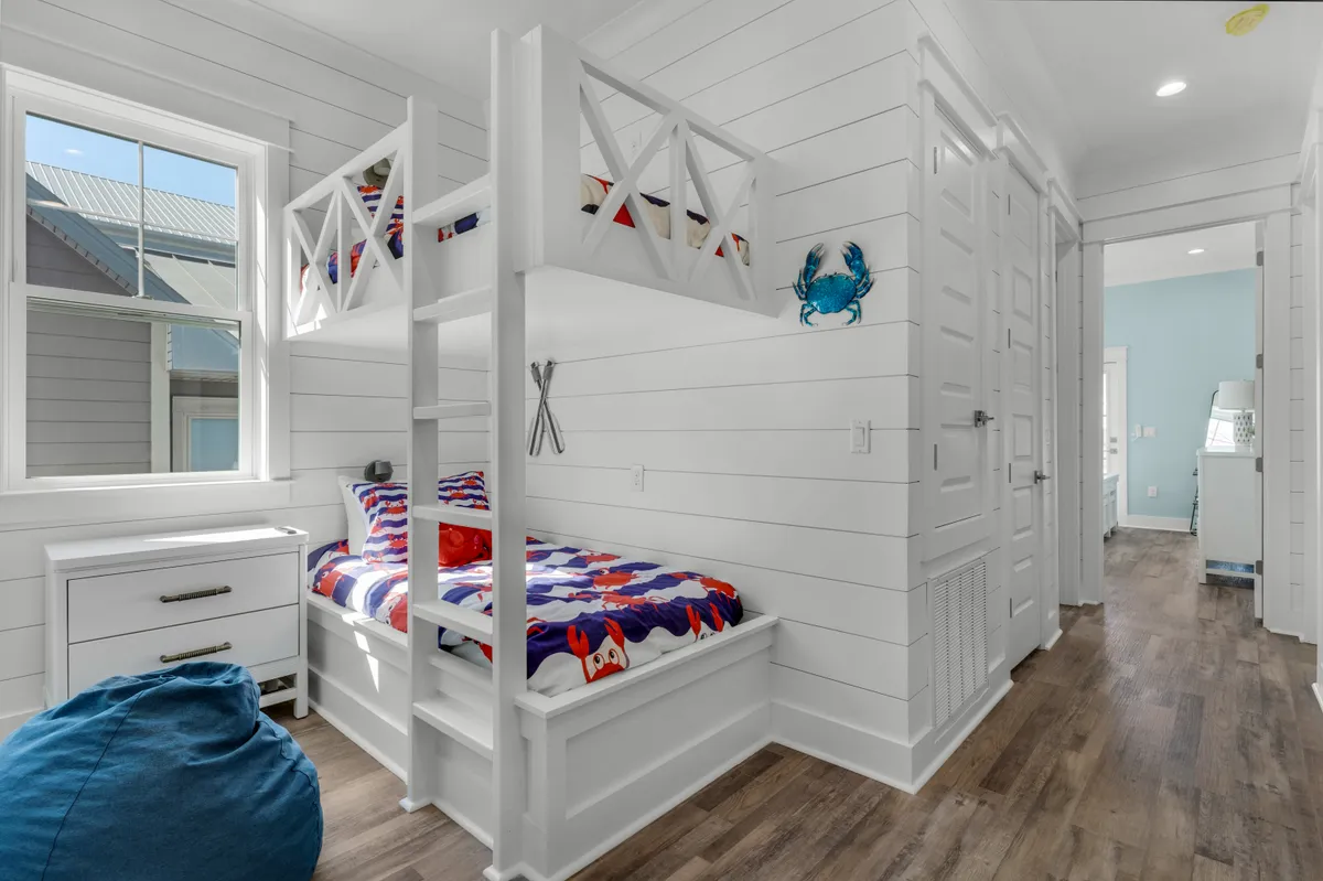 Bunk Bedroom 1 image