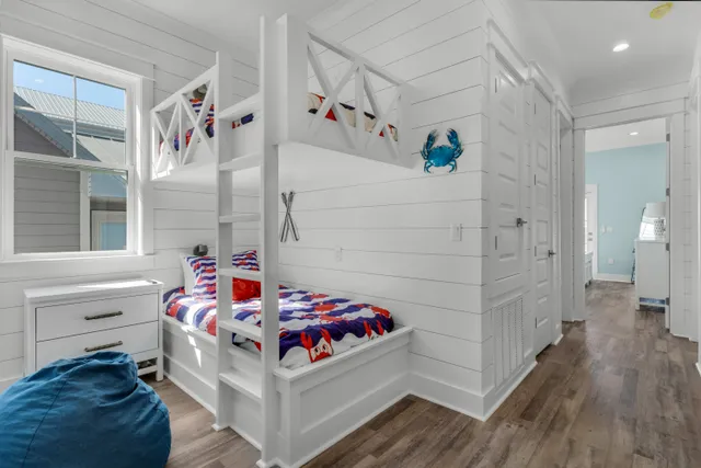 Bunk Bedroom 1 image 1