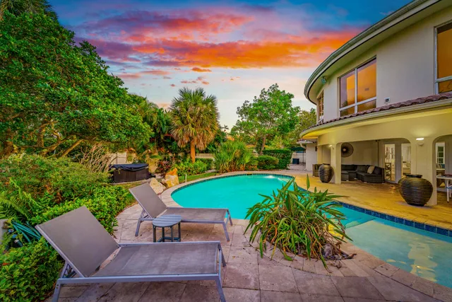 Wander Fort Lauderdale