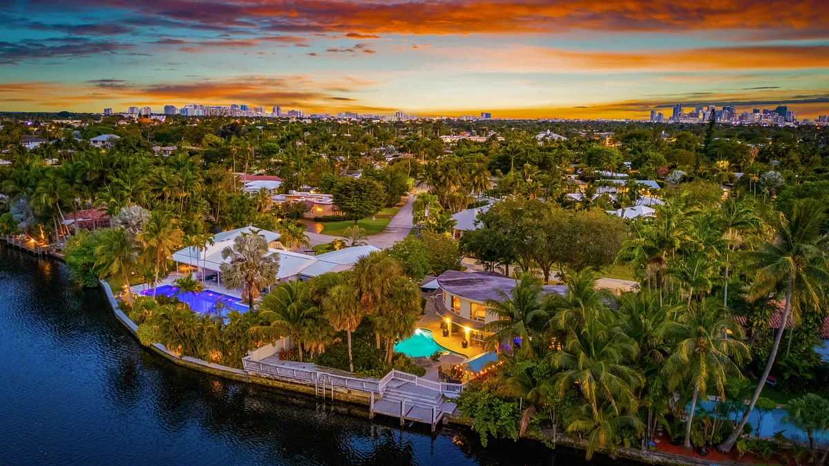 Wander Fort Lauderdale