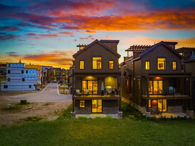 Wander Winter Park Sky