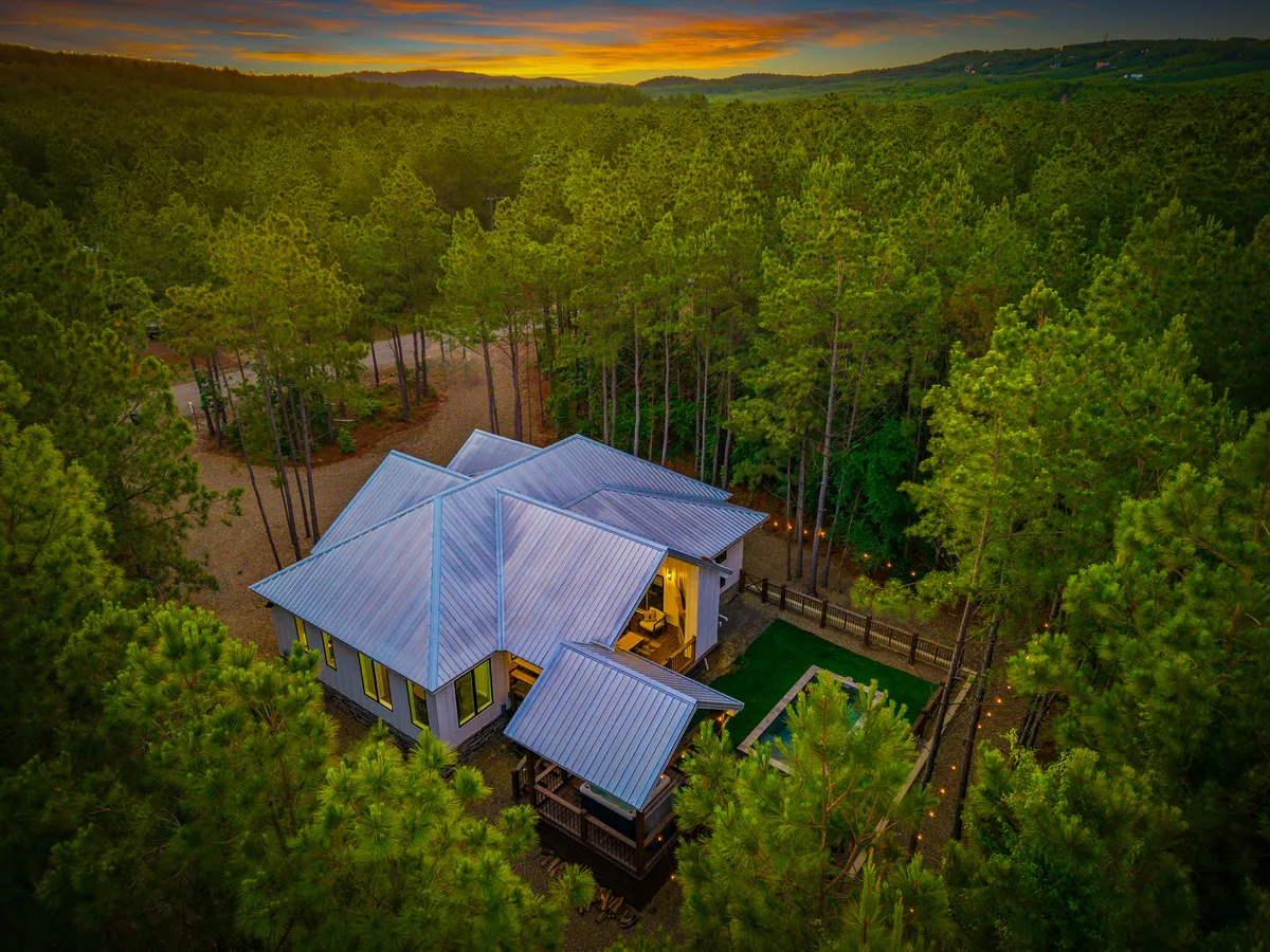 Wander Broken Bow Trail