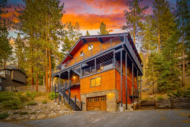 Wander Tahoe Basin