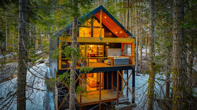 Wander Donner Summit