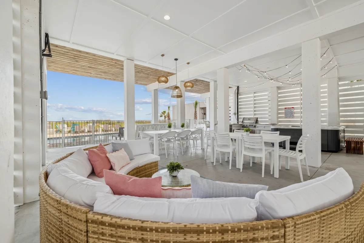 Tides Beach House #102