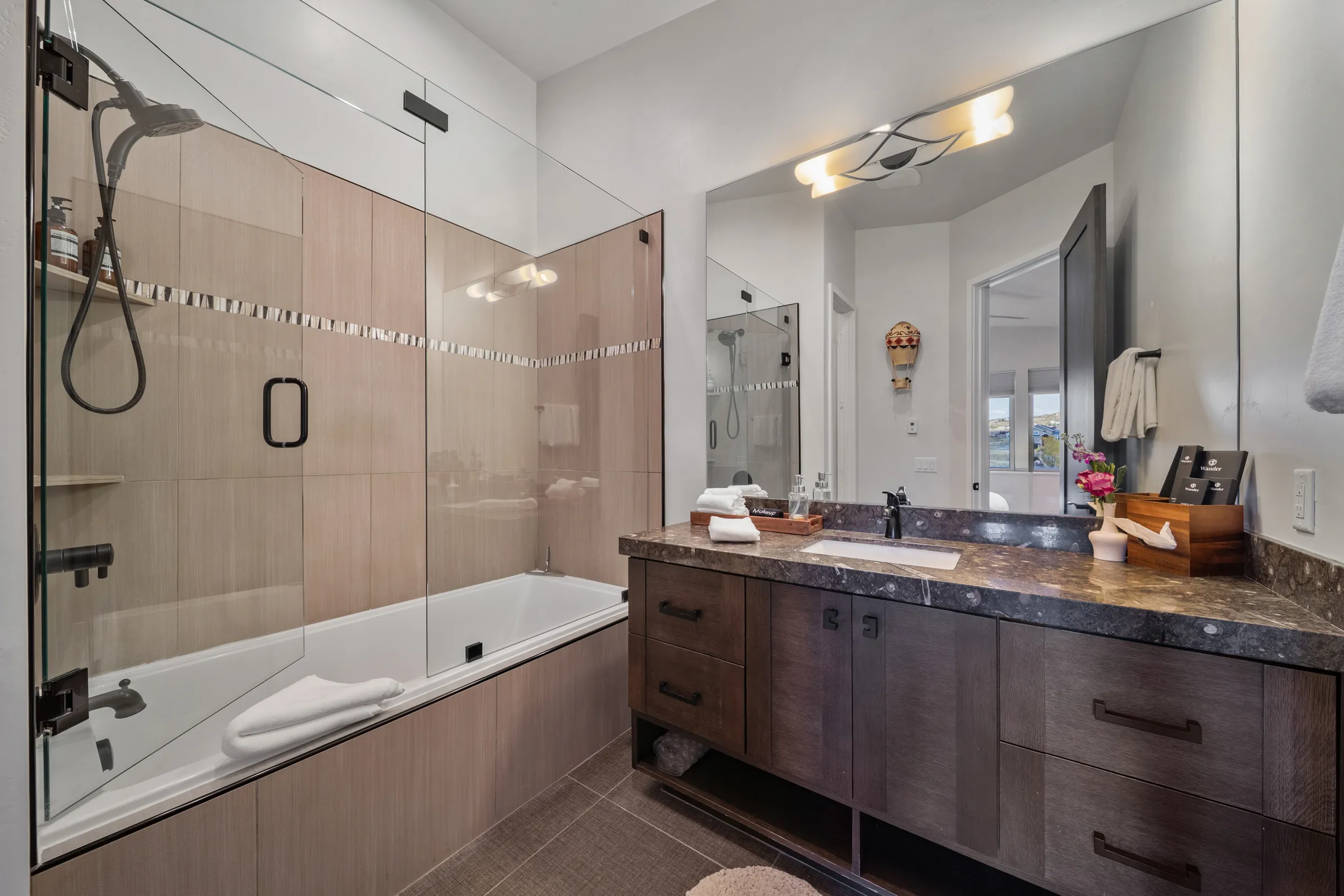 Wander Park City Lighthouse #40