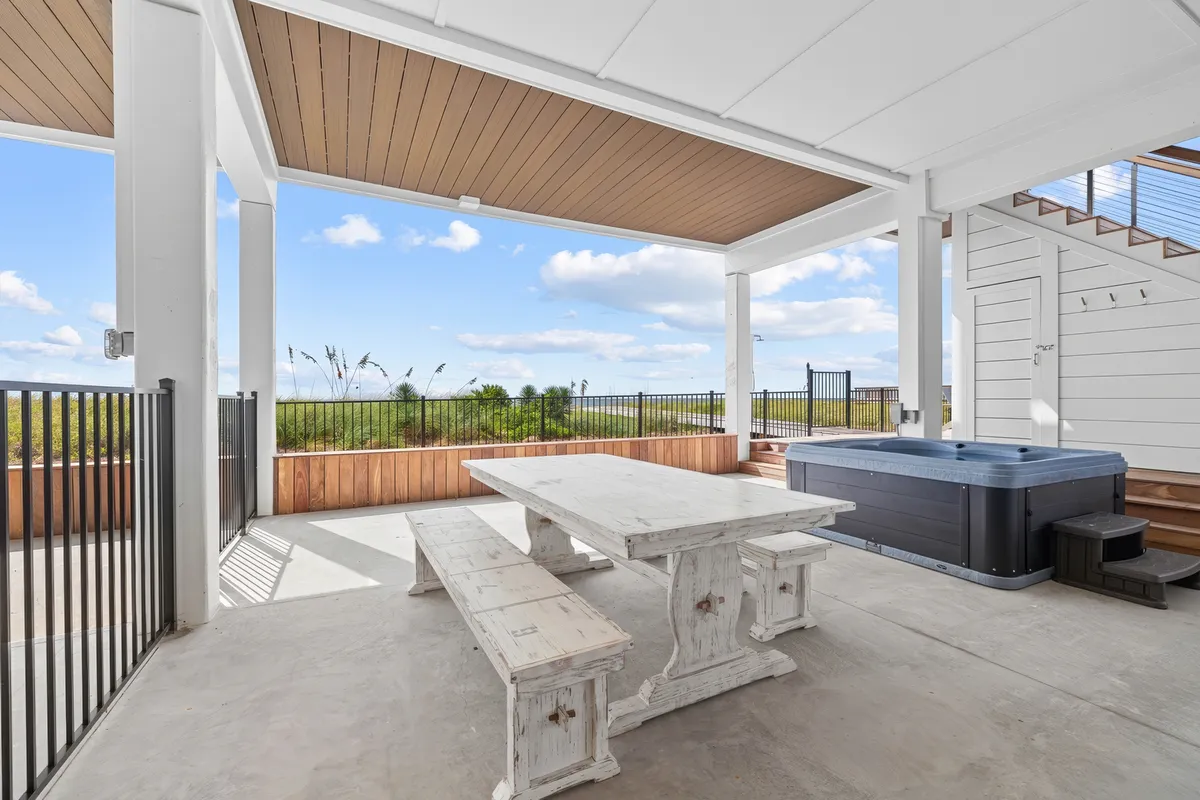 Wander St. George Beach Glass