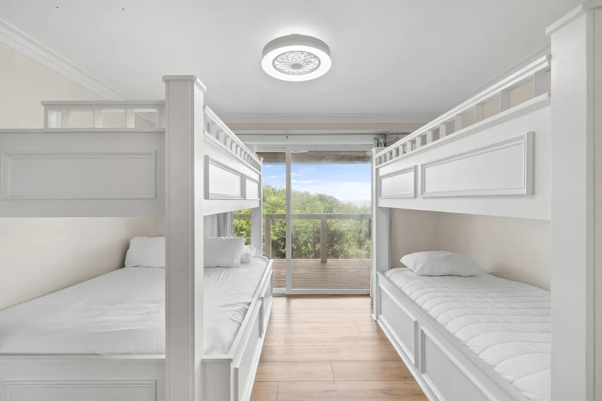 Bunk Bedroom 1 image