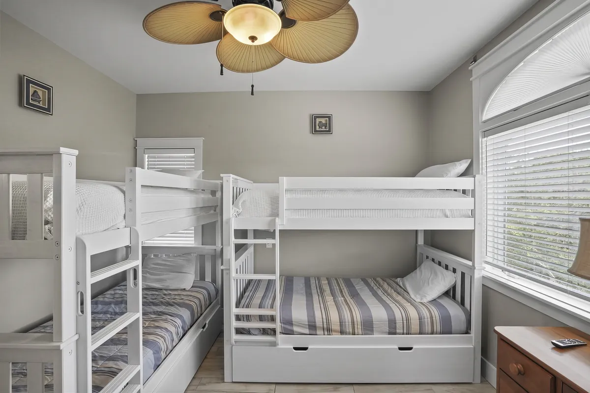 Bunk Bedroom 2 image