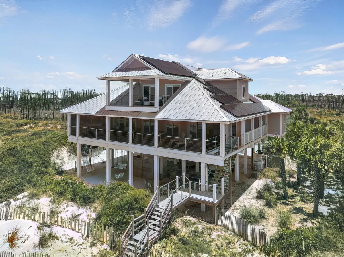 Wander Cape San Blas Grace