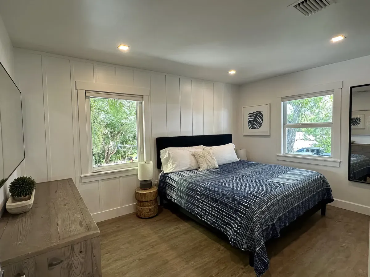 Bedroom 6 image