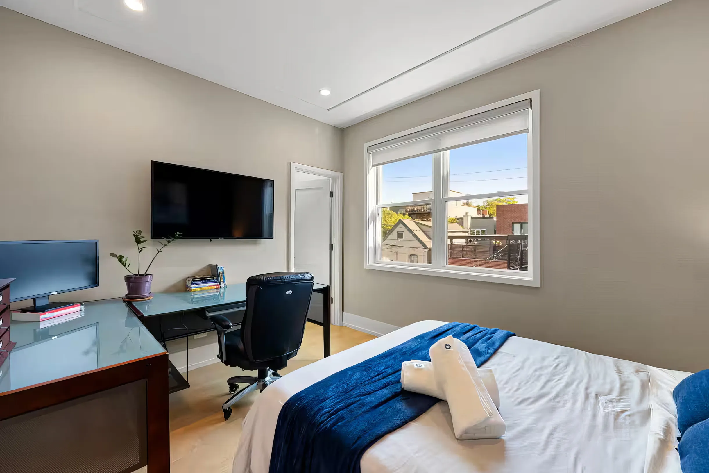 Wander Chicago Modern #28