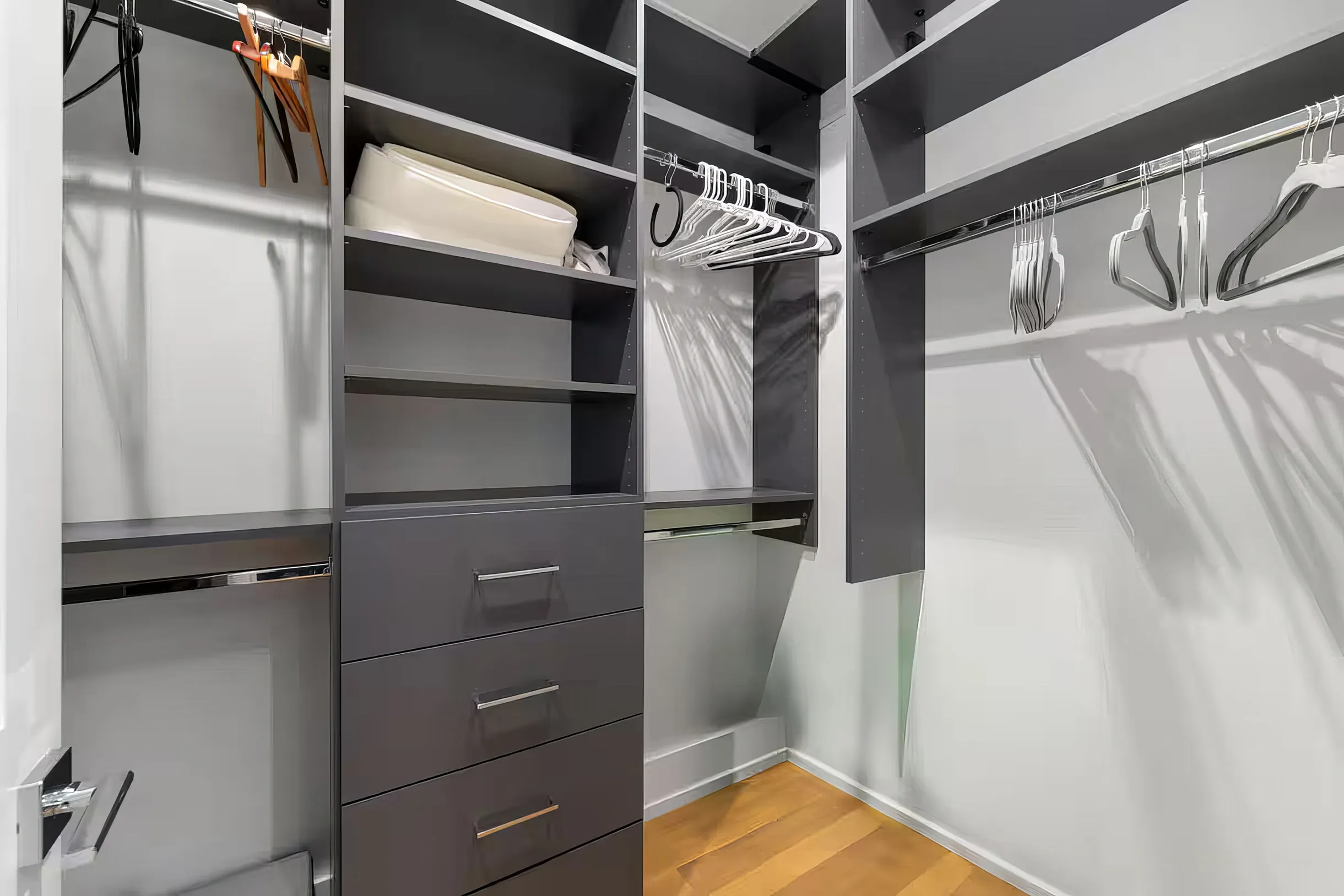 Wander Chicago Modern #52