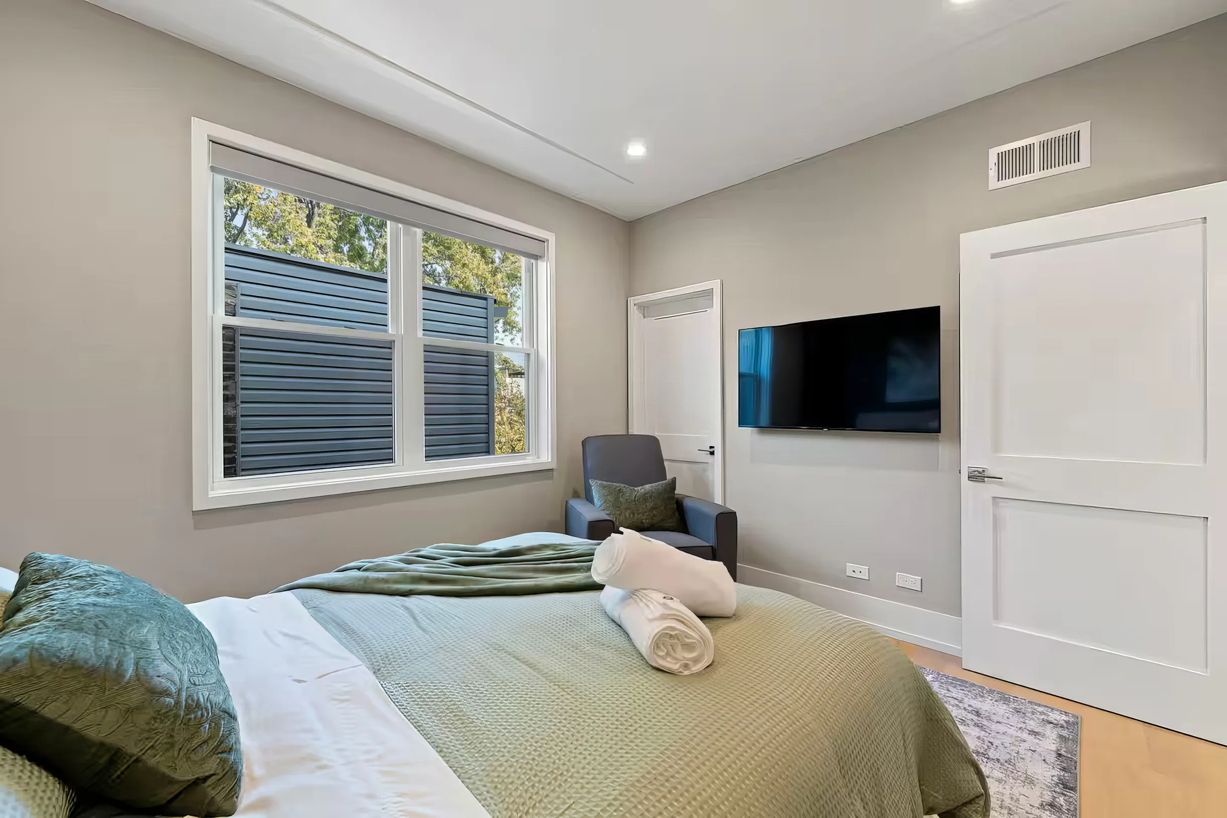 Wander Chicago Modern #37