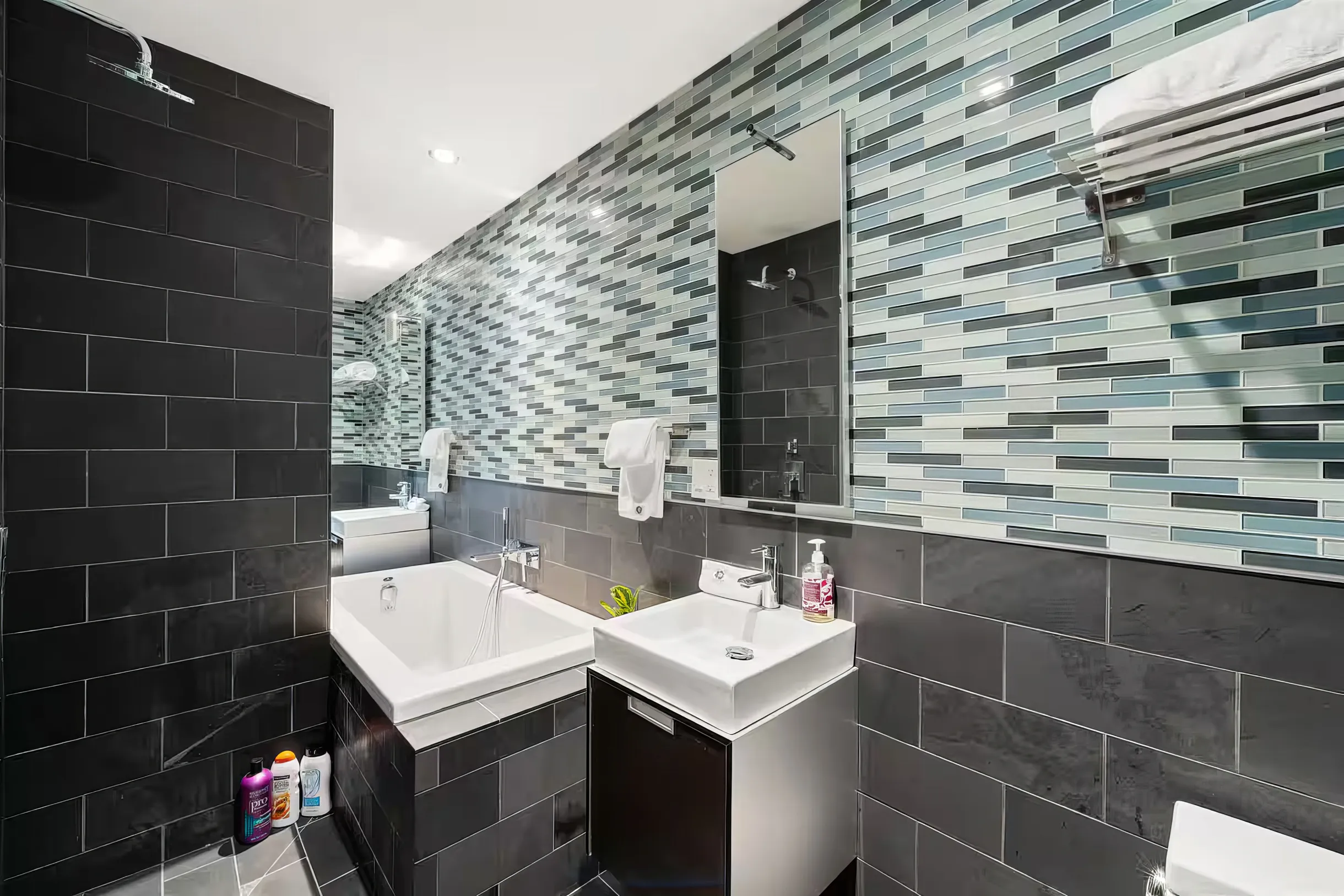 Wander Chicago Sky #16