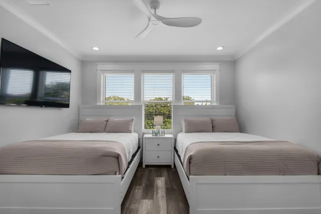 Bedroom 3 image 1