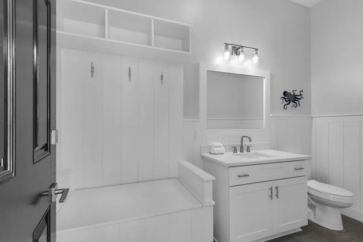 Wander Miramar Beach Emerald