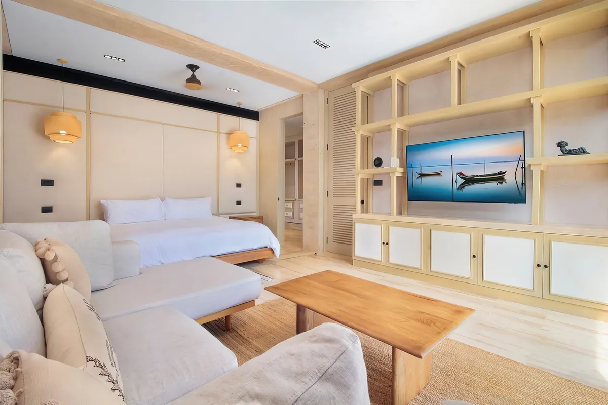 Bedroom 5 image