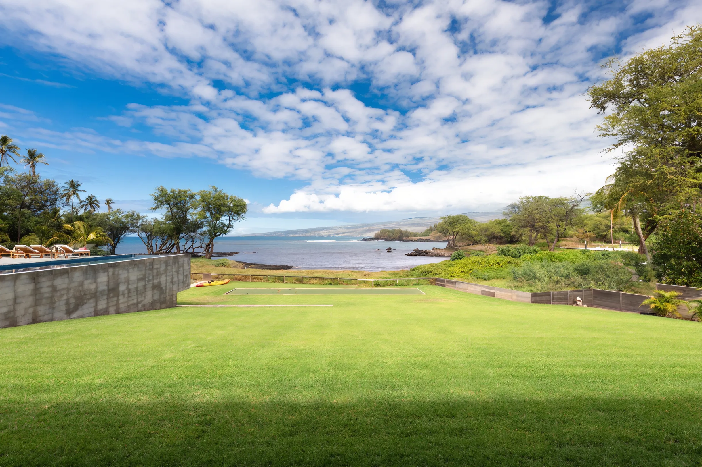 Puako’s Ocean Edge Modern Estate #89