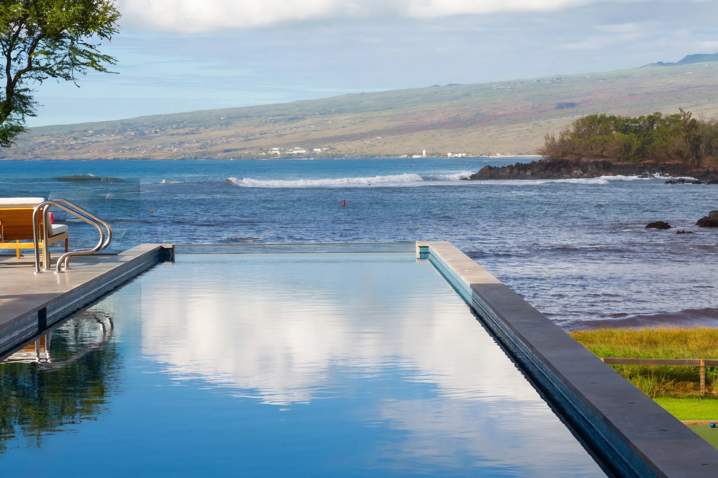 Puako’s Ocean Edge Modern Estate #64