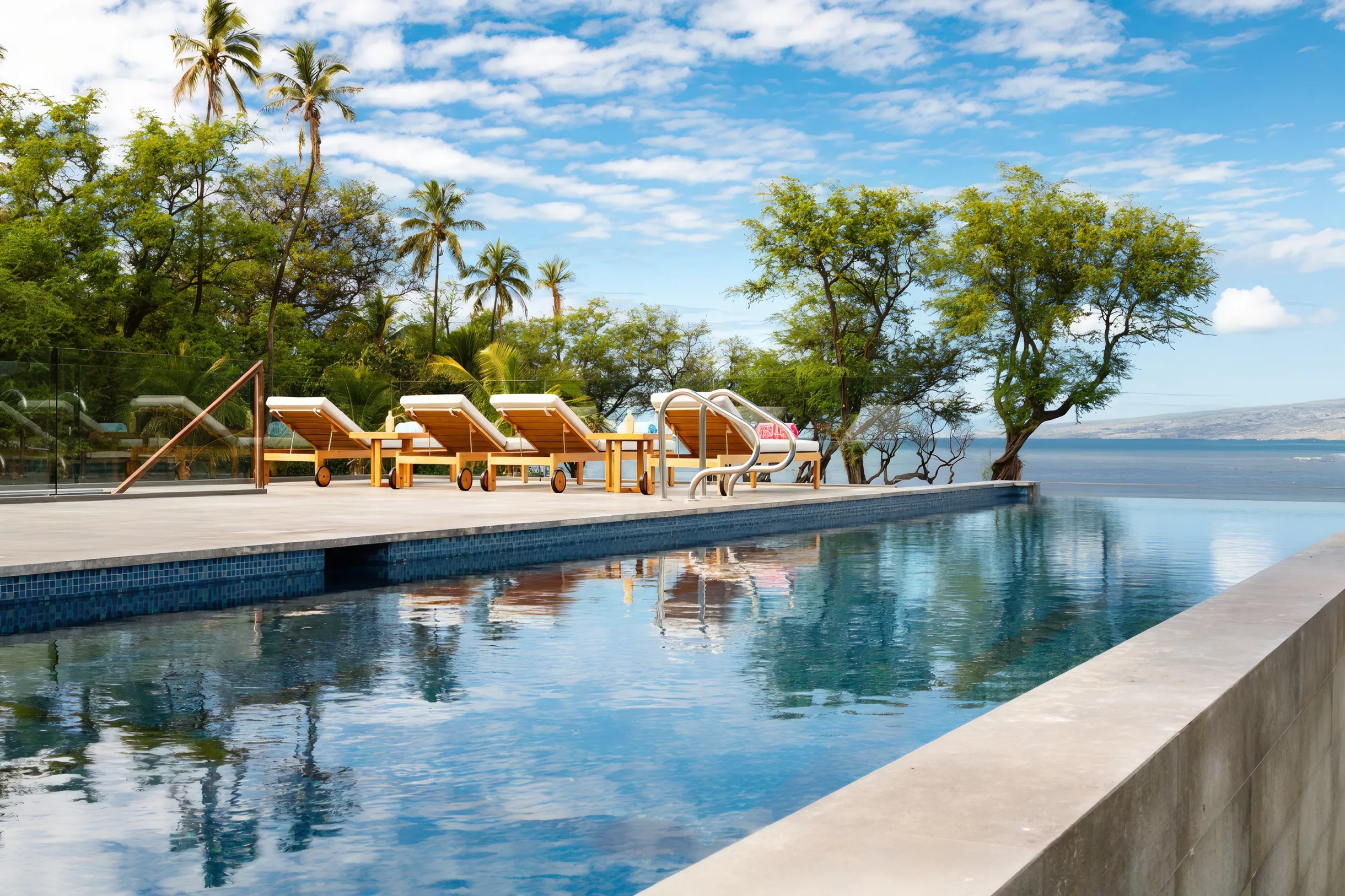 Puako’s Ocean Edge Modern Estate #60