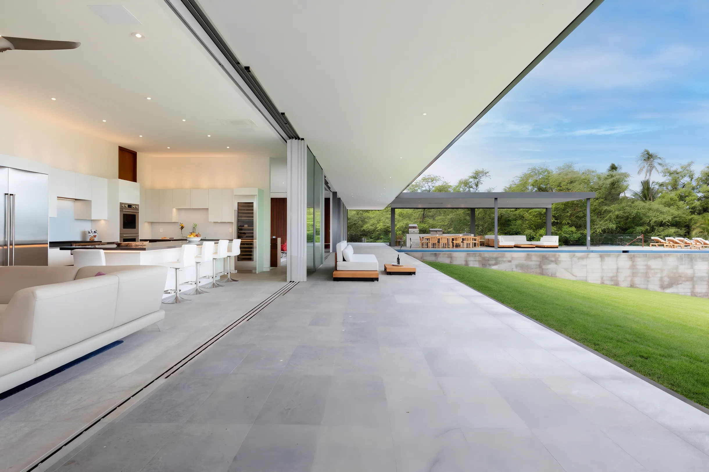 Puako’s Ocean Edge Modern Estate #38