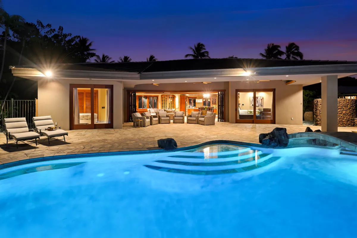 Wander Big Island Falls