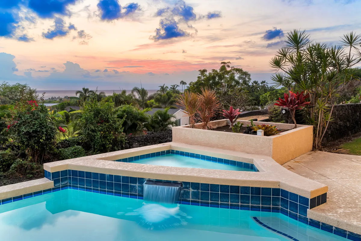 Wander Big Island Garden