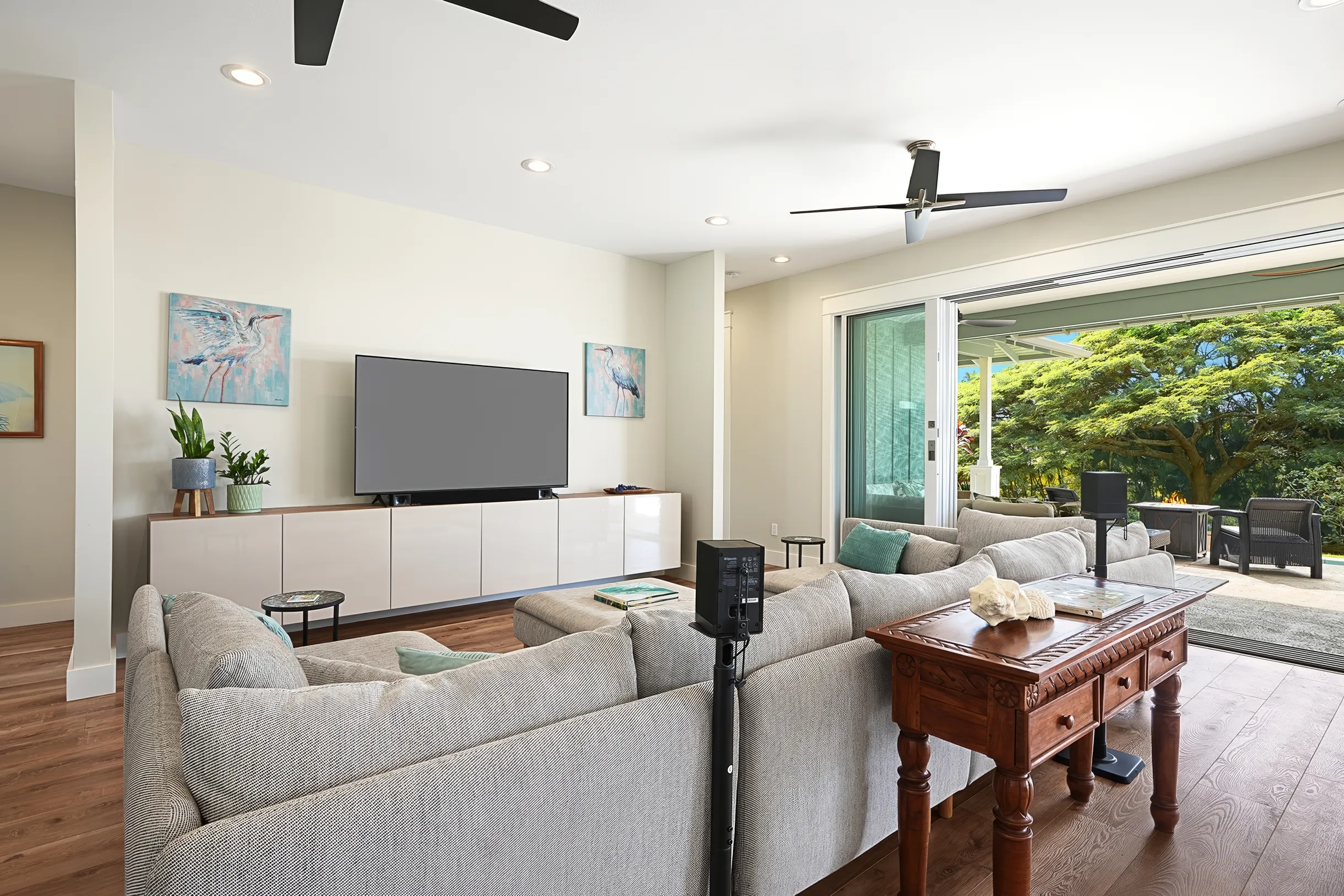JC Surf House #24