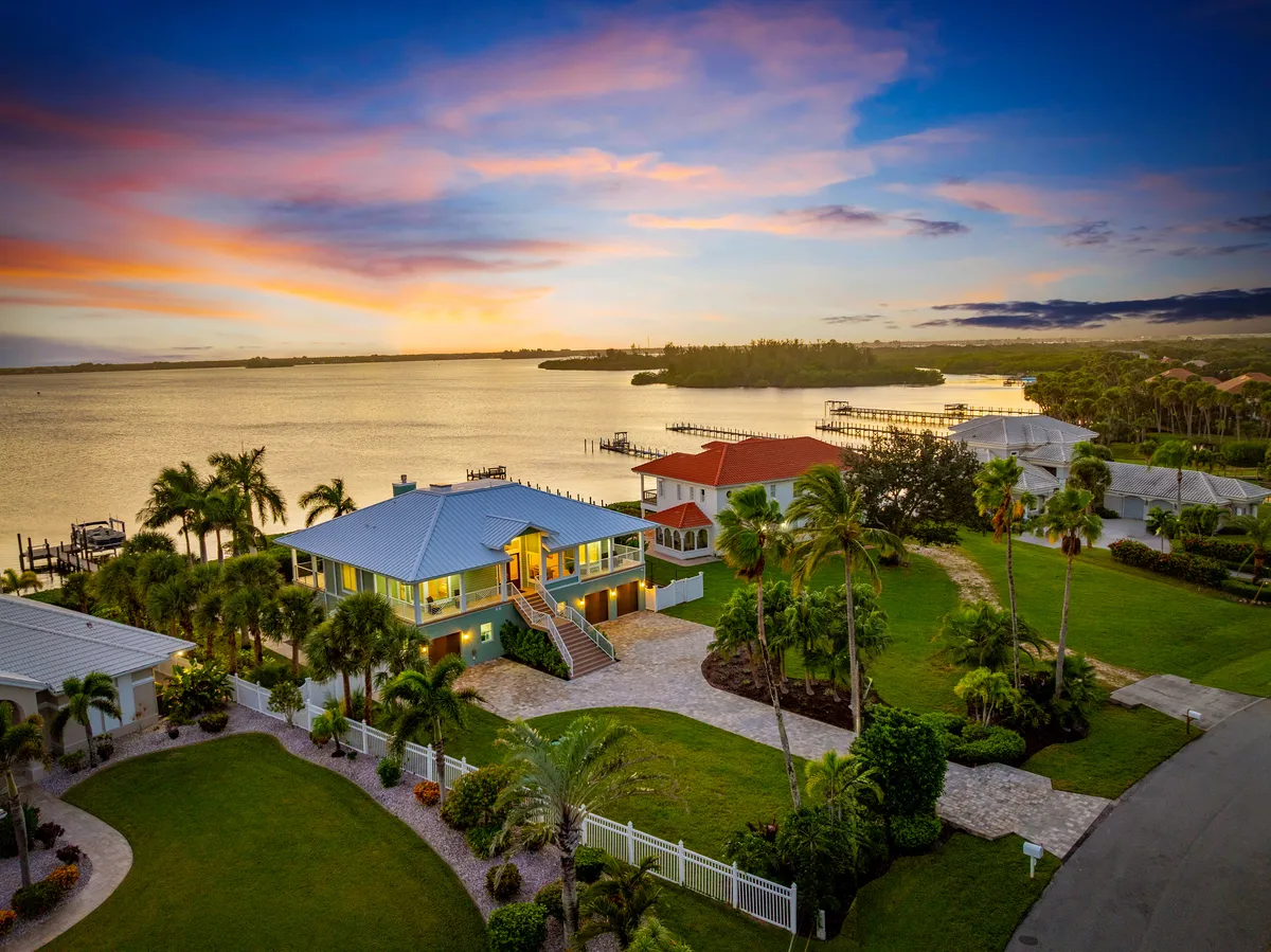 Wander Melbourne Beach