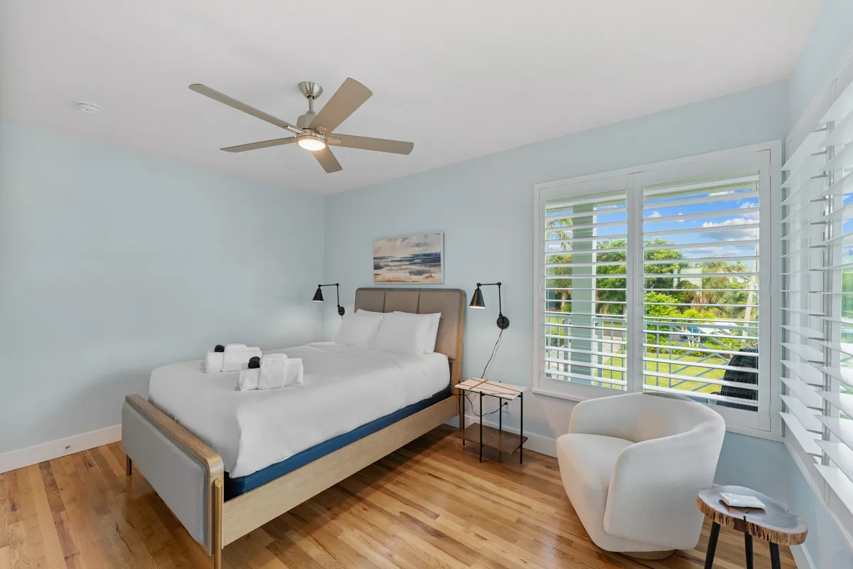 Bedroom 5 image