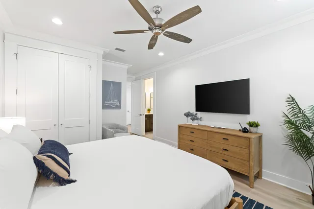 Bedroom 3 image 1