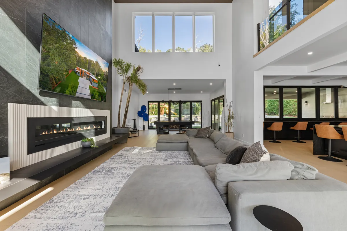 Wander Atlanta Modern