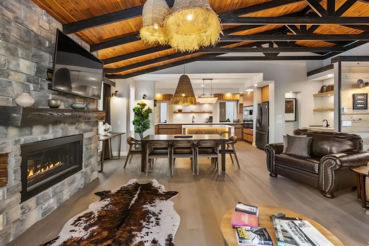 Wander Big White Chalet Monashee