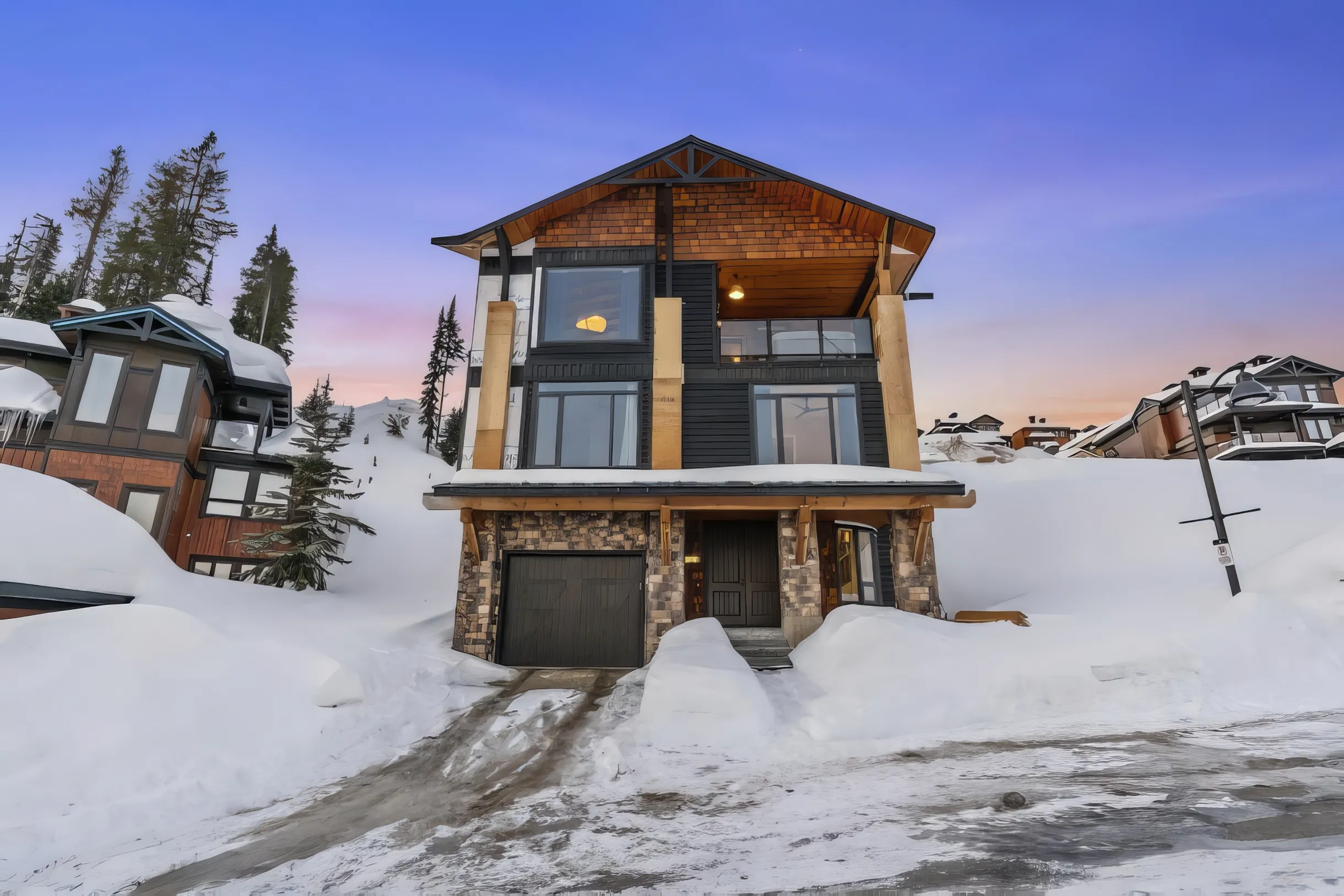 Wander Big White Chalet #4
