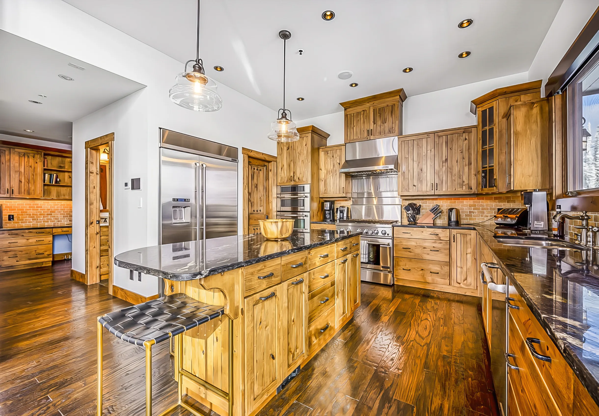 The Inuksuk Lodge - 4800 sq/ft of Big White Excellence #5