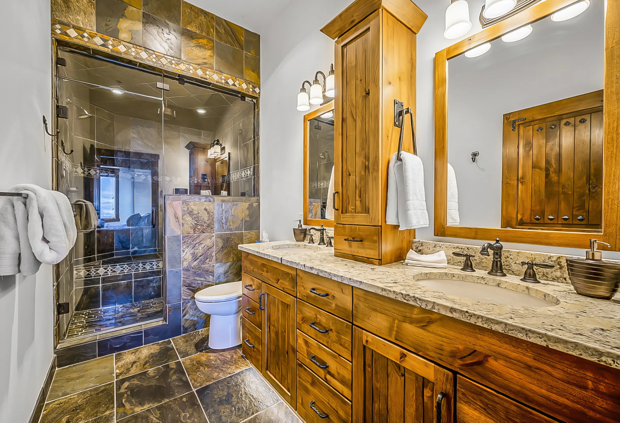 The Inuksuk Lodge - 4800 sq/ft of Big White Excellence #7