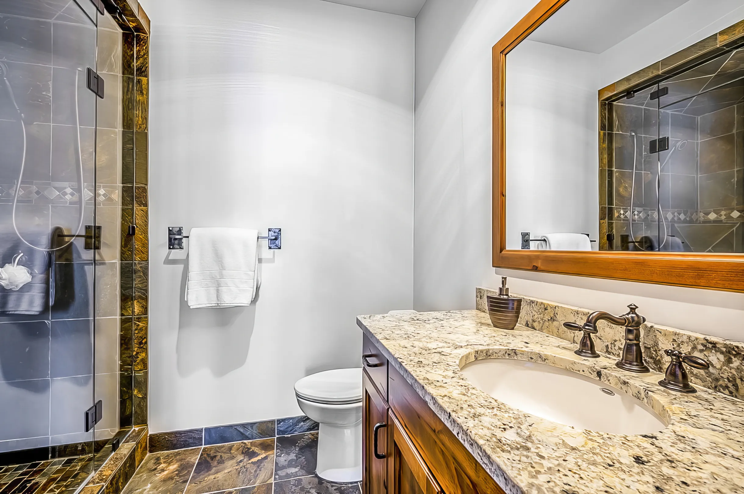 The Inuksuk Lodge - 4800 sq/ft of Big White Excellence #12