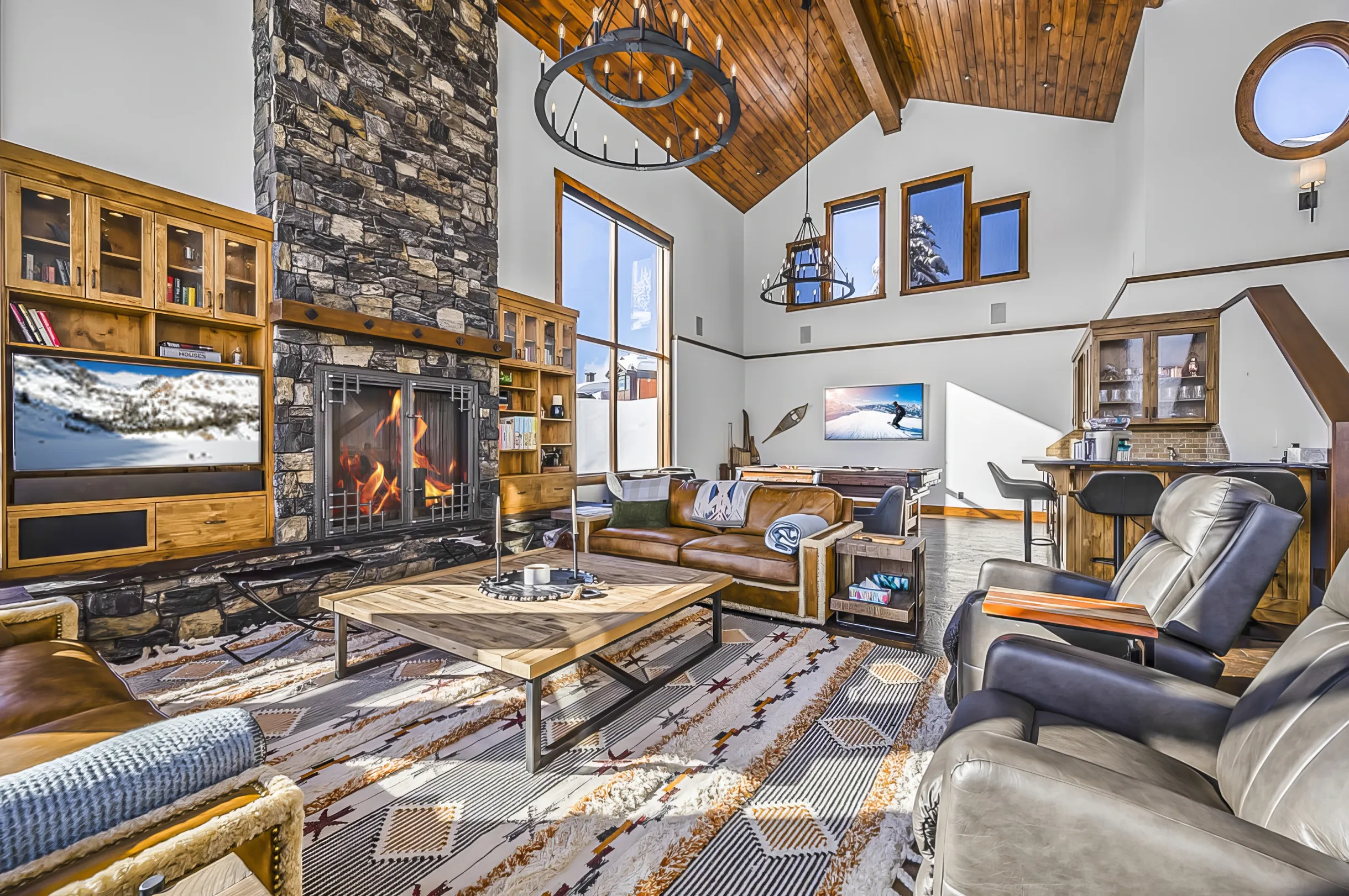 The Inuksuk Lodge - 4800 sq/ft of Big White Excellence #57