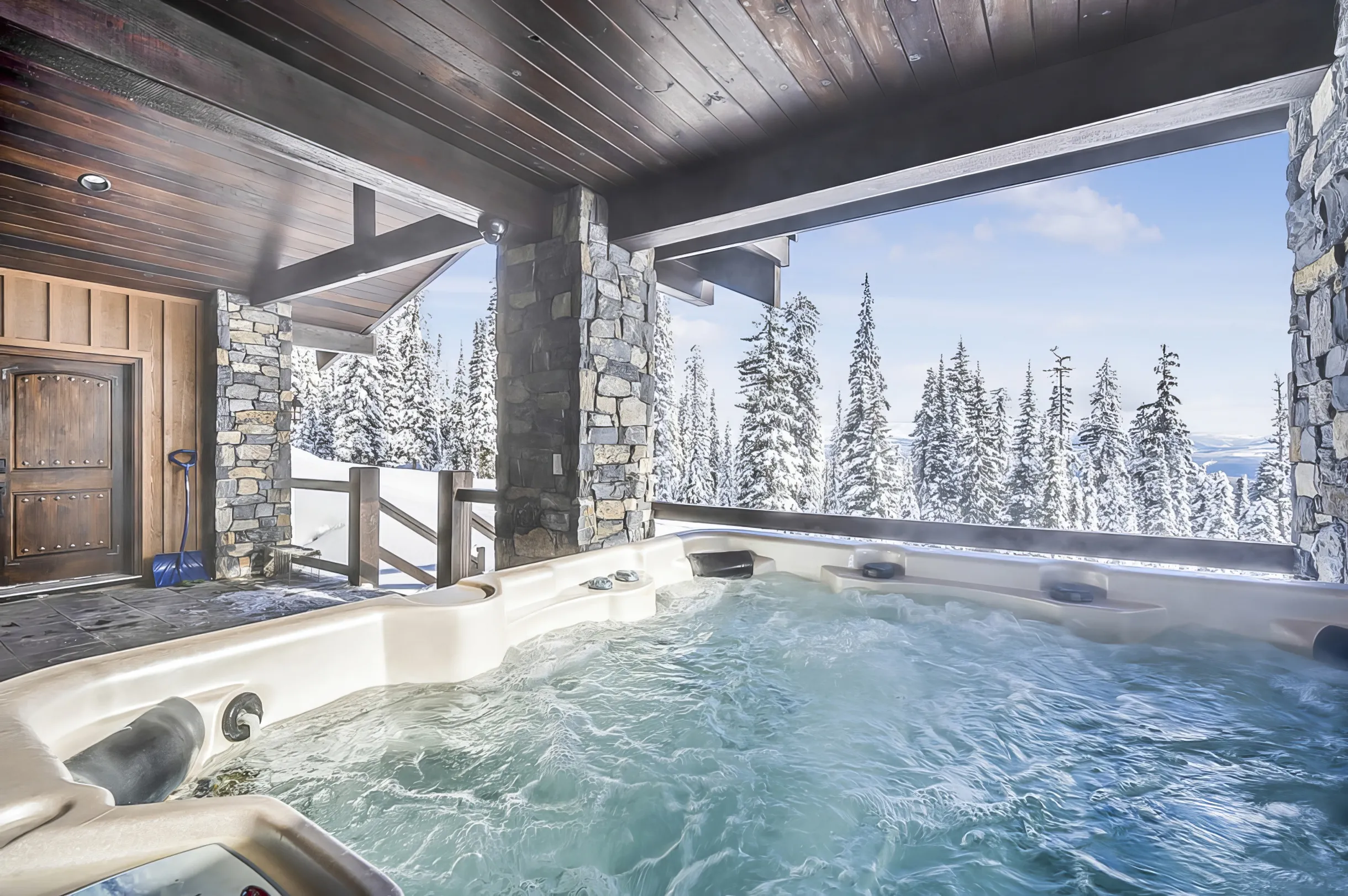 The Inuksuk Lodge - 4800 sq/ft of Big White Excellence #33
