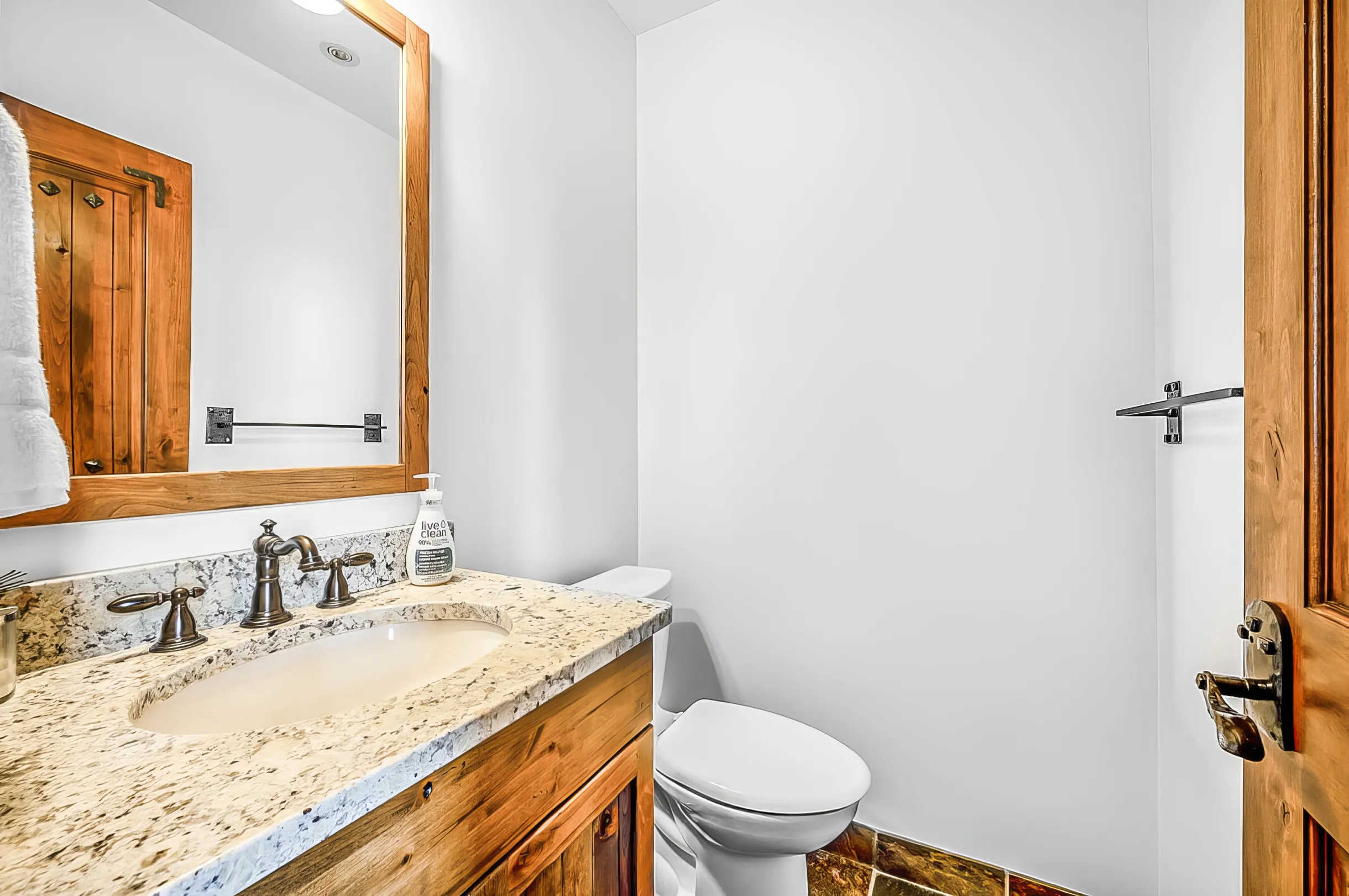 The Inuksuk Lodge - 4800 sq/ft of Big White Excellence #22