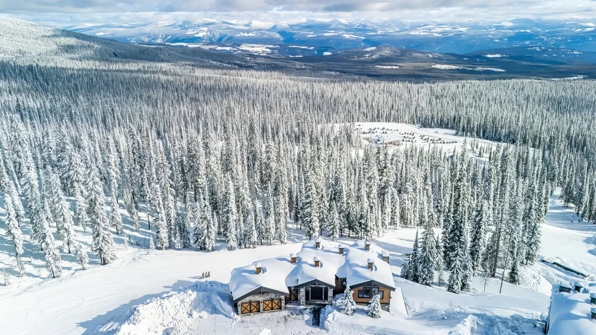 Wander Big White Inuksuk Lodge