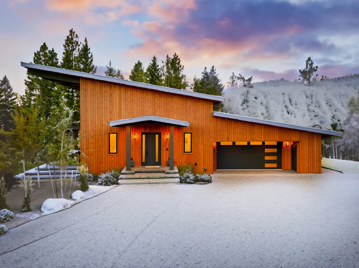 Wander Flathead Lake