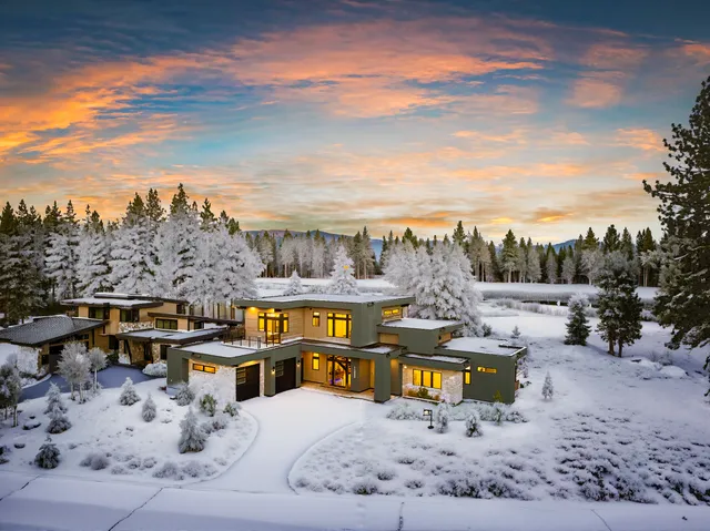 Wander Truckee Woods