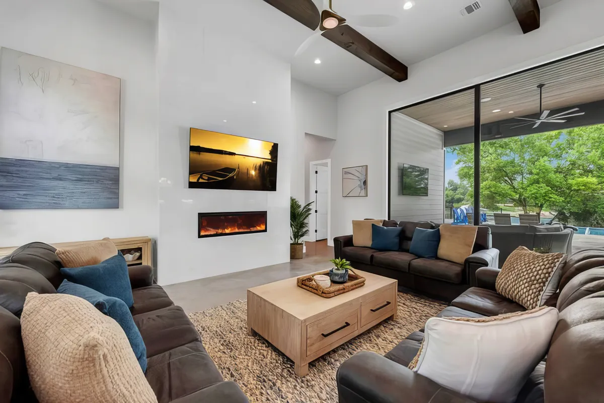 Wander Burnet Paradise