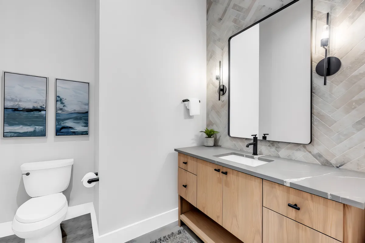 Wander Burnet Paradise